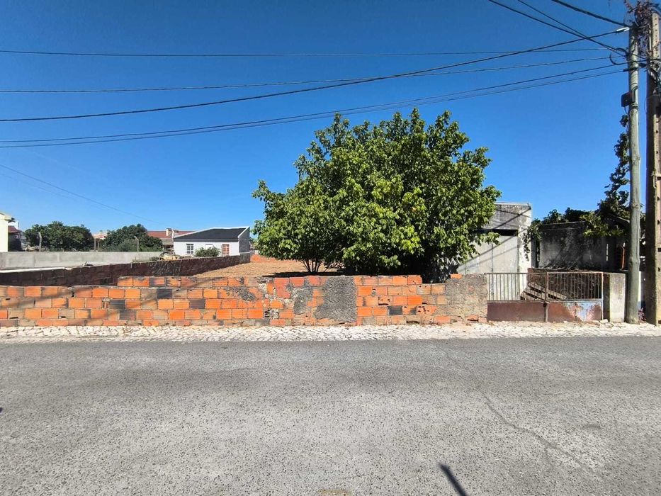 lote terreno com projecto iniciado