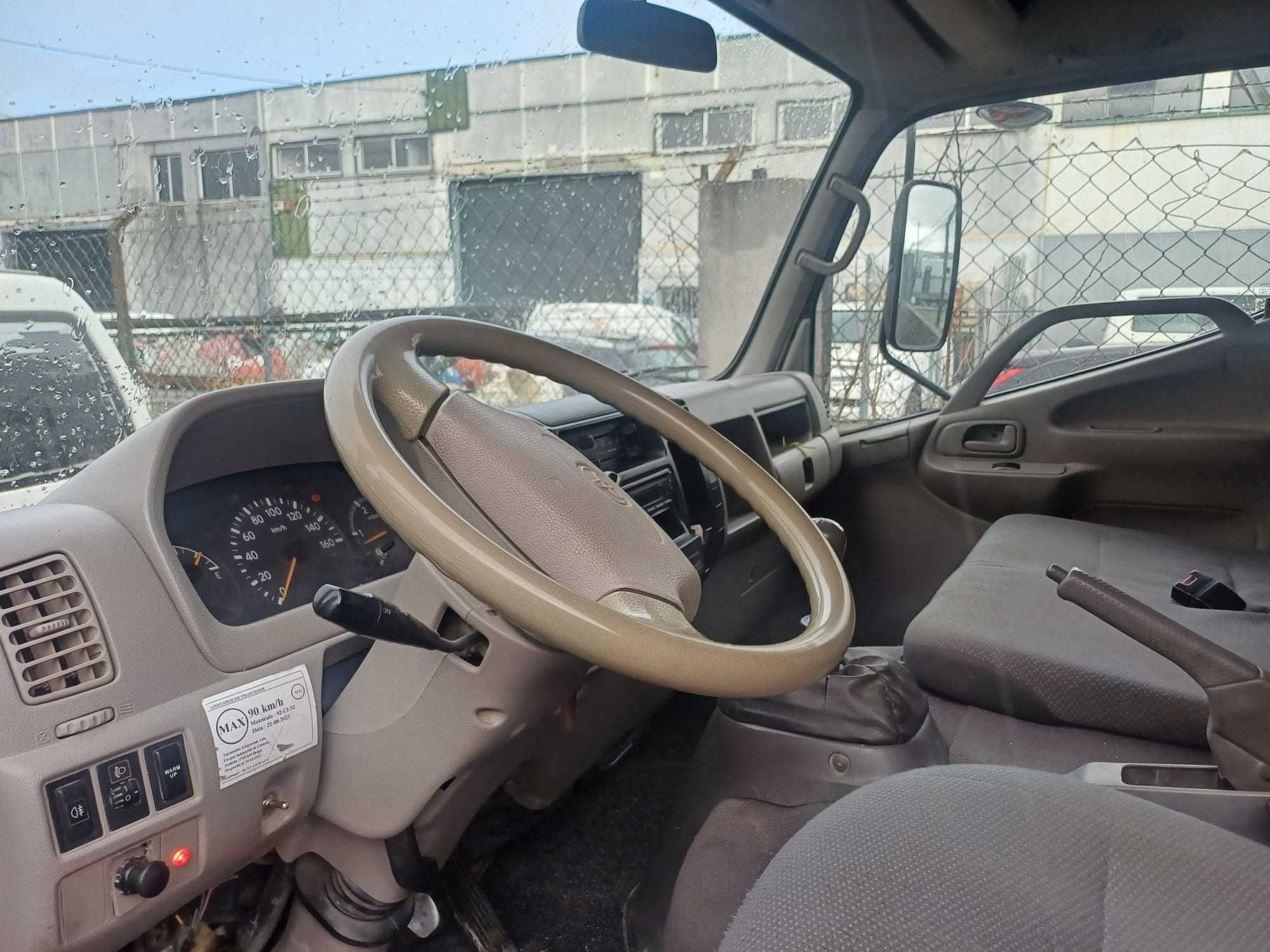 Toyota Dyna L Cl 35.34  Ano 2006