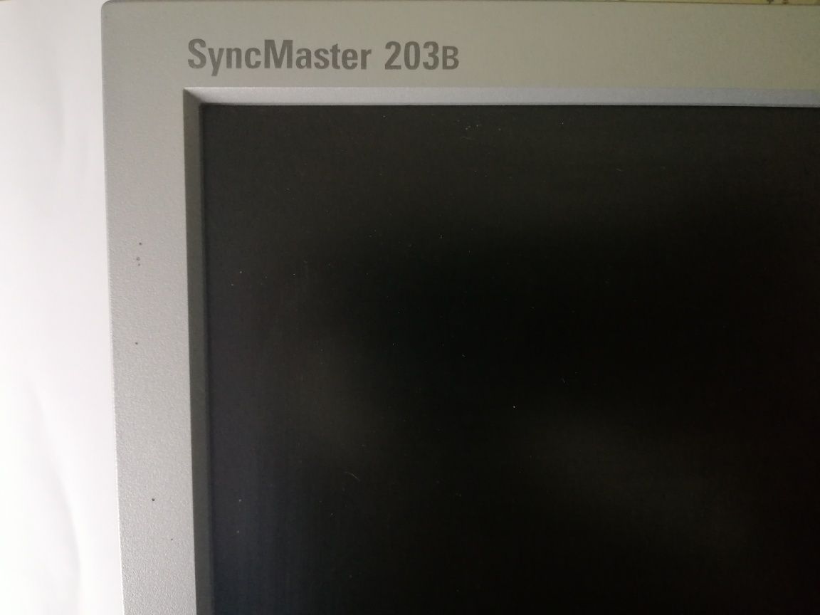 Монітор Sumsung SyncMaster 203b