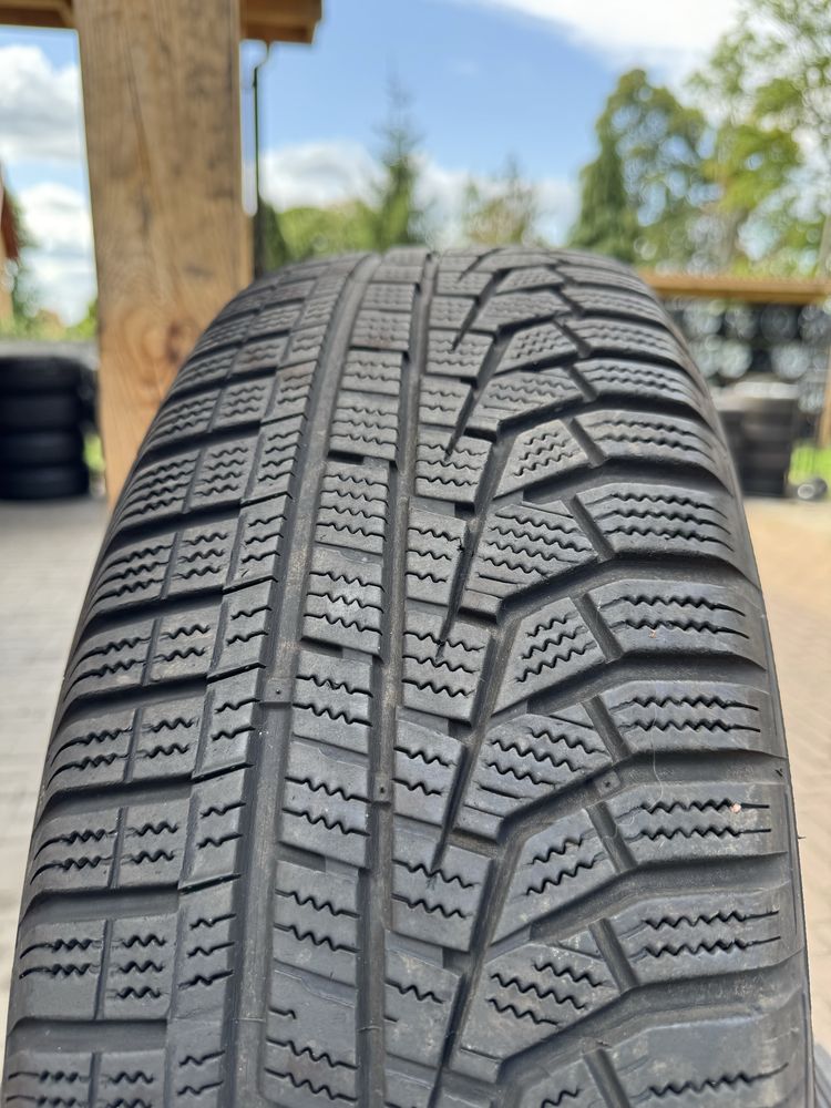 Komplet opon zimowych 215/70/16 HANKOOK Demo F-Vat