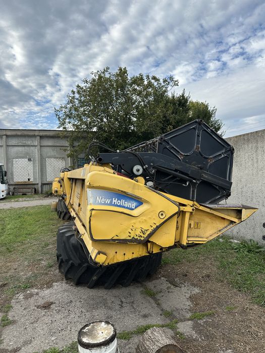 Жатка New Holland 30V 9 метров выдвижной рапсовый стол