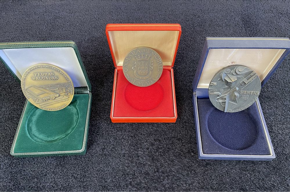 Medalhas Comemorativas ( €7 a €65 )