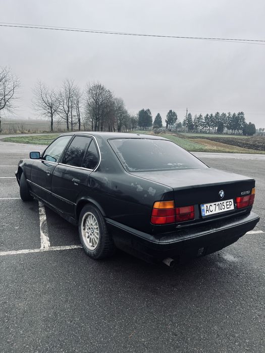Продам BMW Е34.