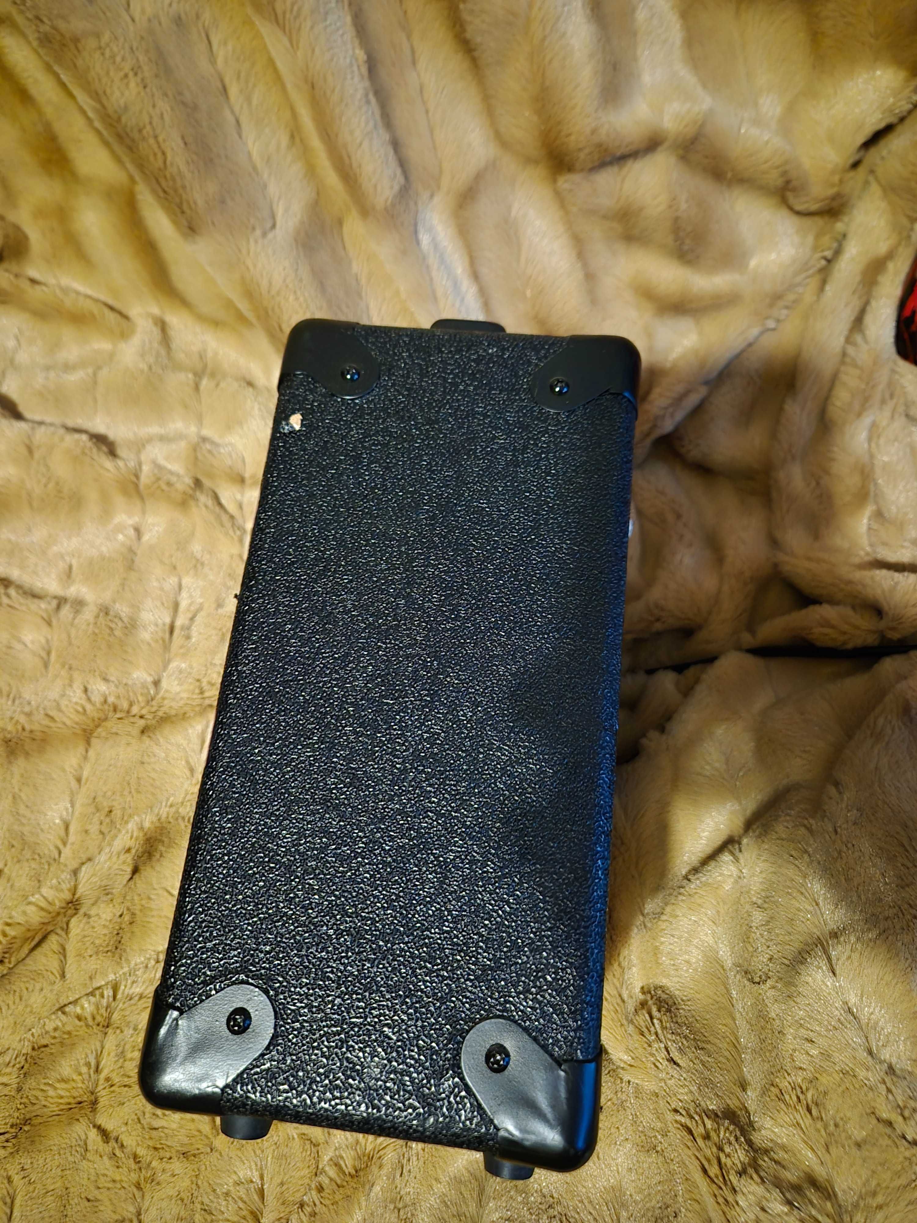 Uszkodzony wzmacniacz gitarowy combo piec 2