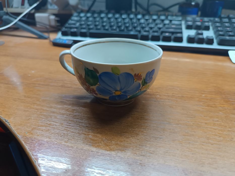 Чашка ,стаканы ,рюмки