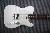 Fender Telecaster Hybrid II (Japan)