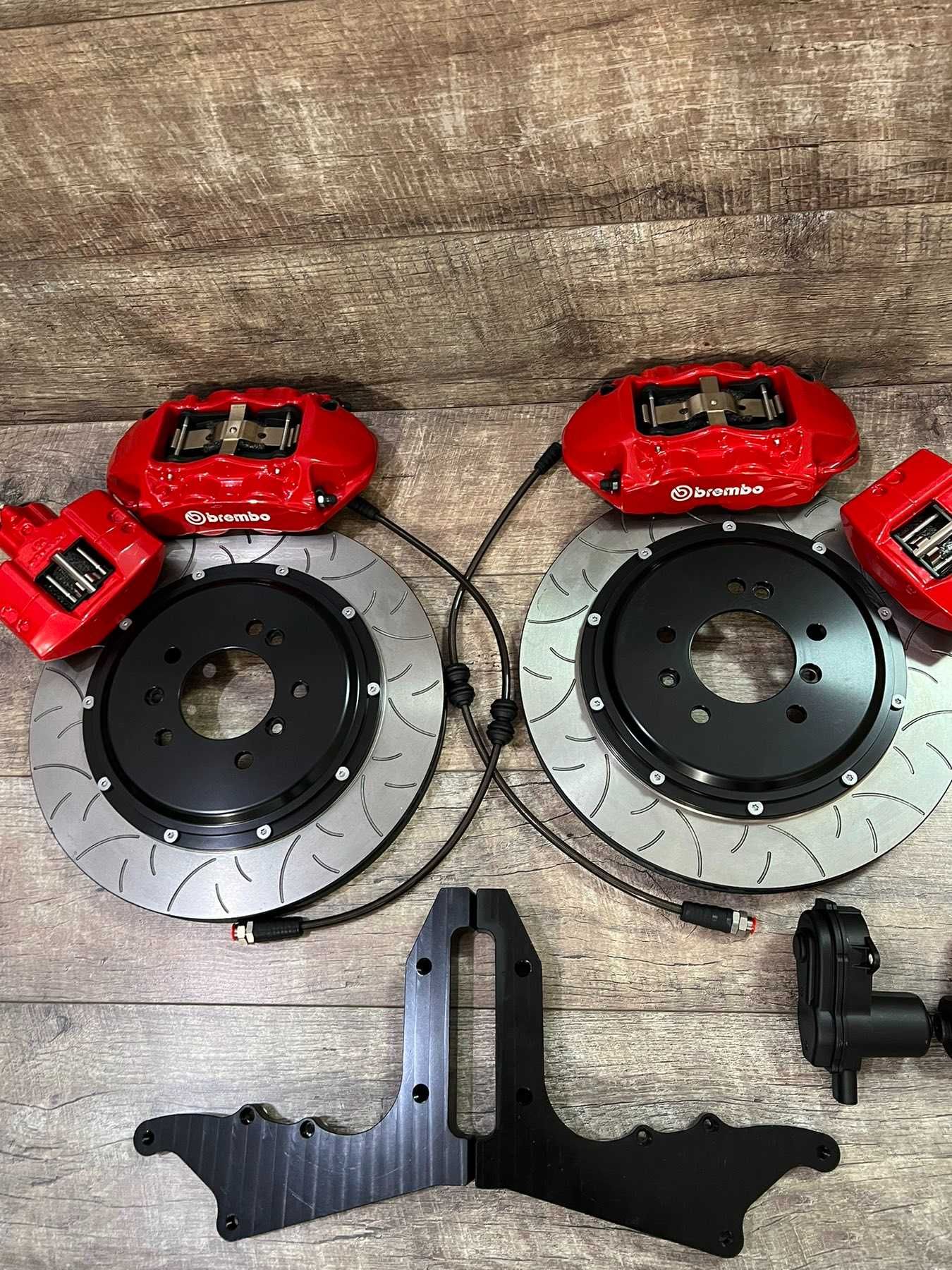 Тормозные системы на бронированные авто Rotora / Brembo