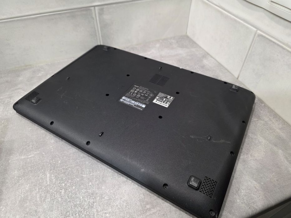 Ноутбук Acer ES1-512