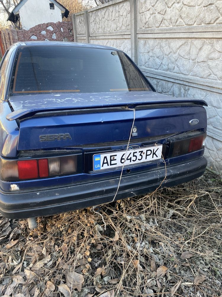 Форд сиерра 1.6 ohc .