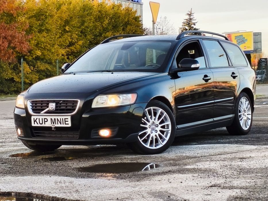 Volvo V50 1.6D // 2010 // Lift // Super Stan // Zamiana //

Samochód z