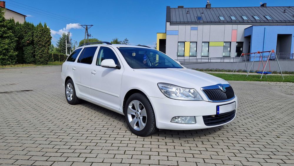 skoda octavia 2.0 TDI CR,salon PL, prywatnie, 2xkpl. kół, hak, zamiana