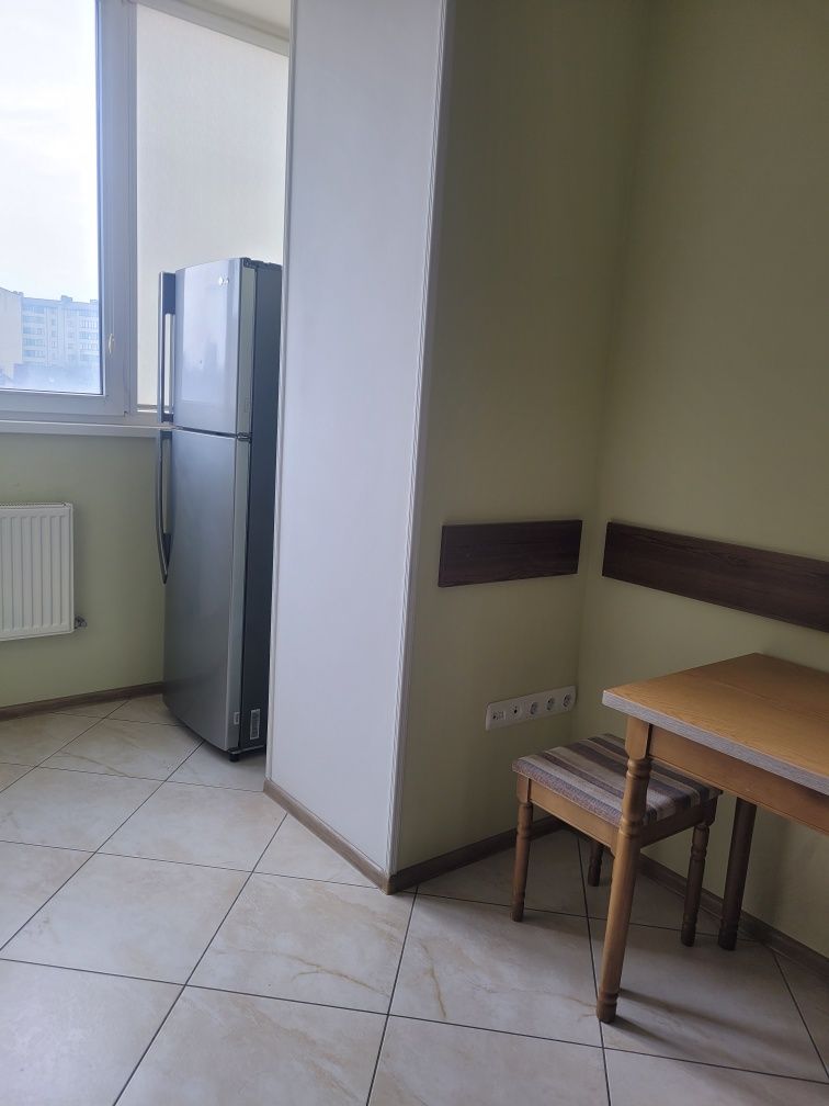 Оренда 1 км.кв Полюя (біля Центру).Новобудова.Все необхідне.Вільно
