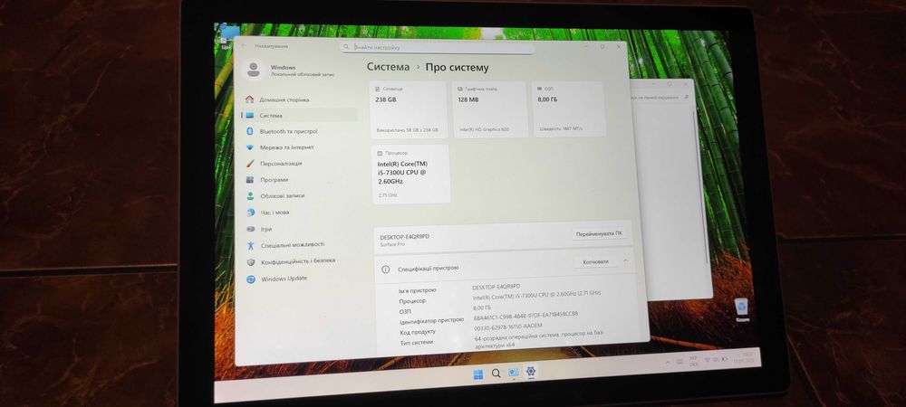 Microsoft Surface Pro 5 LTE (1807), i5 / 8GB / 256GB