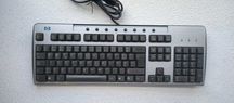 Teclado HP KU-0133: Conforto Ergonômico