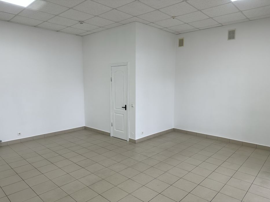 Оренда 35кв метрів. 2 поверх