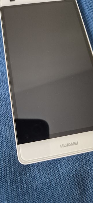 Huawei P8lite Dual sim- szkiełko ochronne.jak nowy