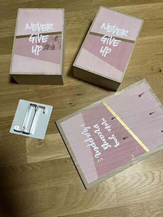 Pojemniki pudelka wieszak na klucze bizuterie