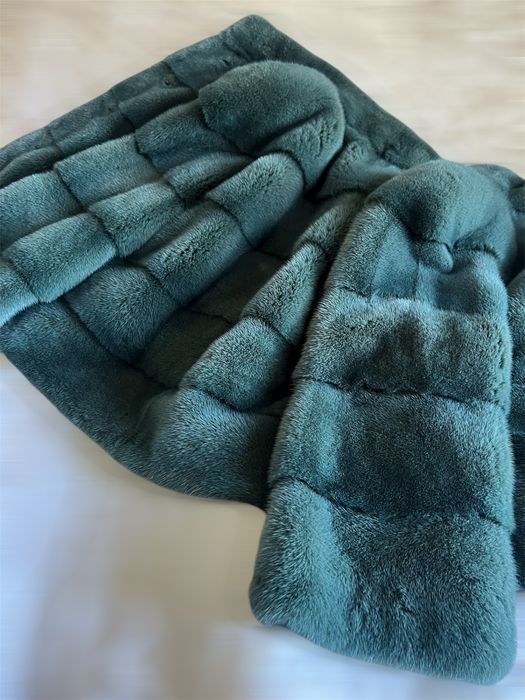 Шуба норка Manzari изумруд норковая