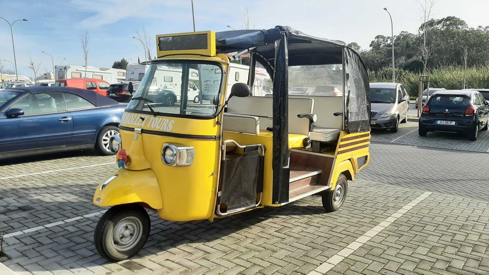2 Tuk Tuk Piaggio Ape Calessino 422 (7+1 Lugares) + (3+1 Lugares)