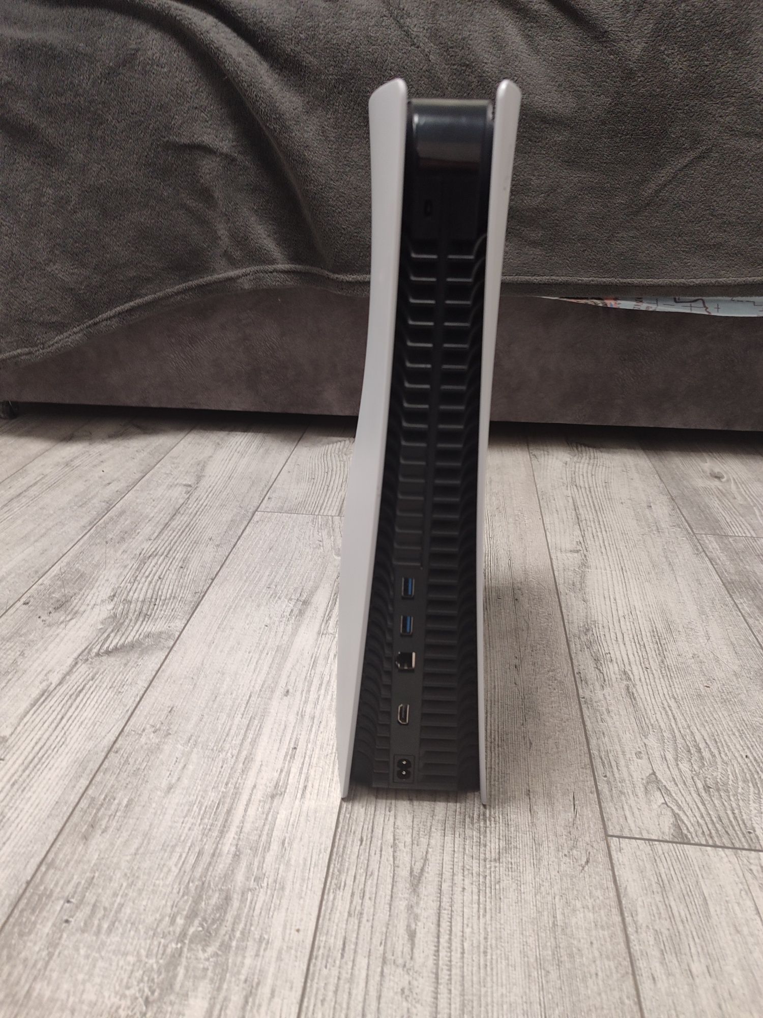 Playstation 5 digital edition + гра Watch Dogs Legion