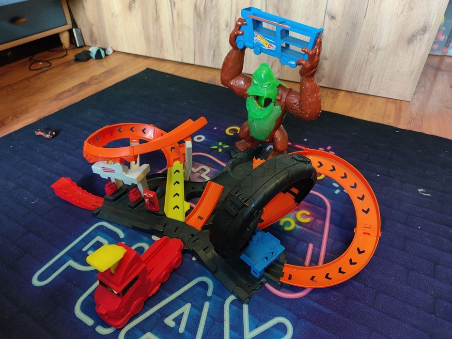 King Kong Hot Wheels