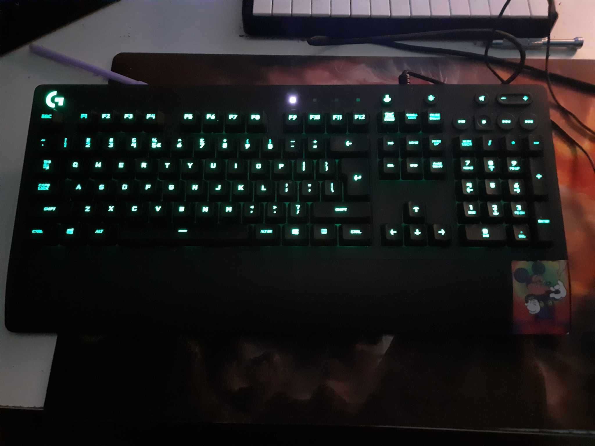 Teclado logitech G213 Prodigy