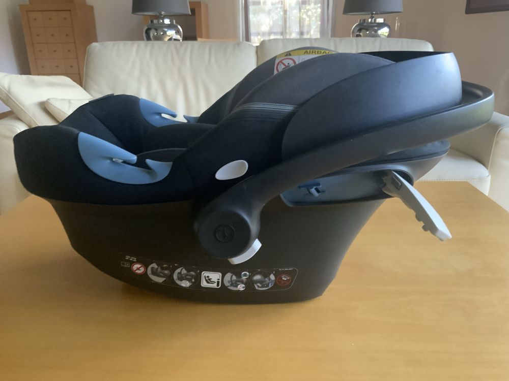 Fotelik samochodowy marki Cybex do 13 kg z wkładką dla niemowlaka