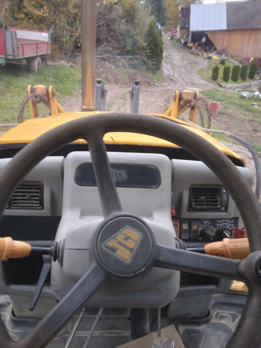 Koparko-ładowarka JCB 4CX