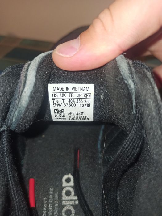 Чоловічі кросівки Adidas, Адідас.