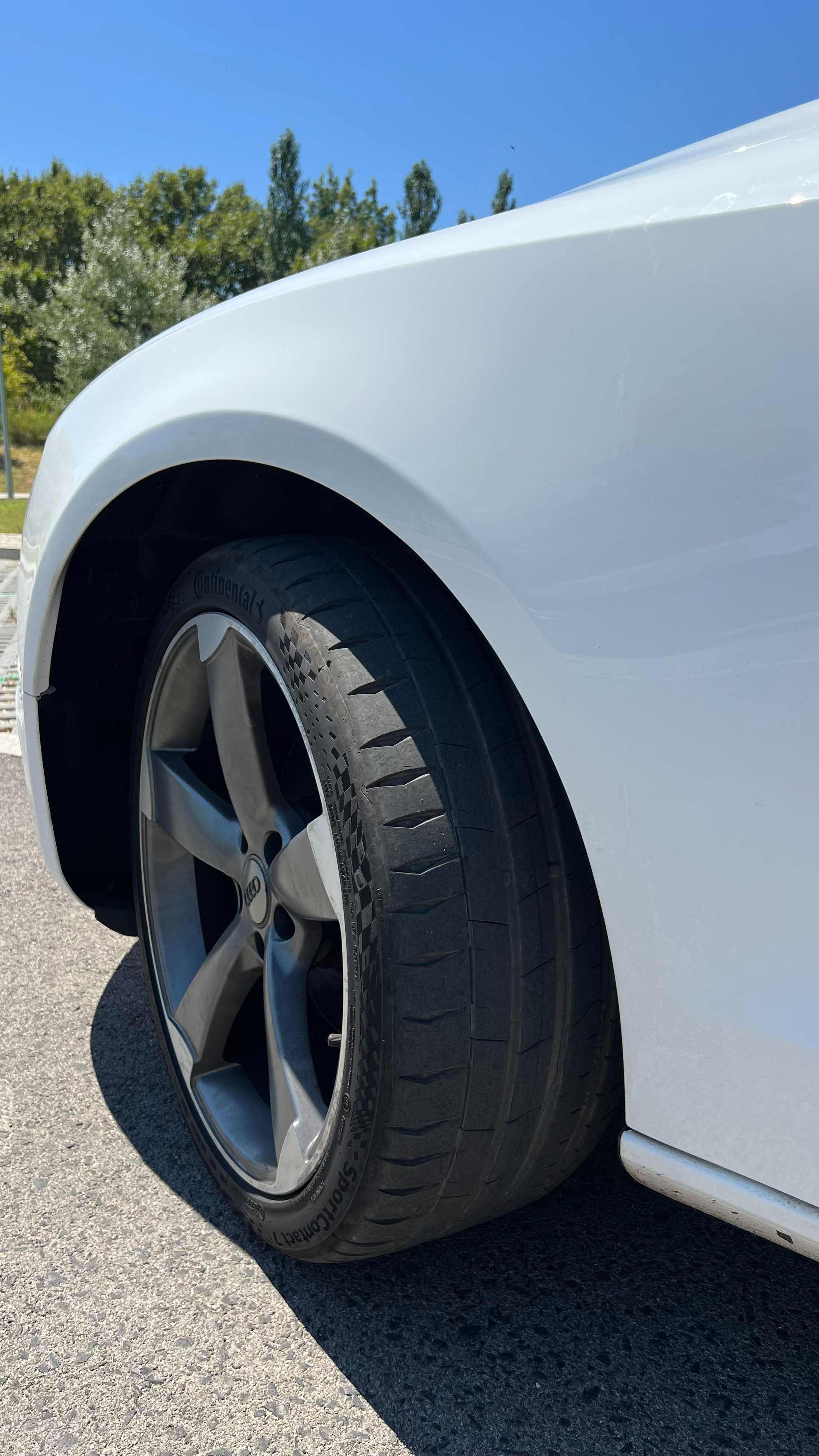 Audi A5 Sportback 2.0TDI 177cv-Pneus Novos, Jante 19, Bancos Aquecidos