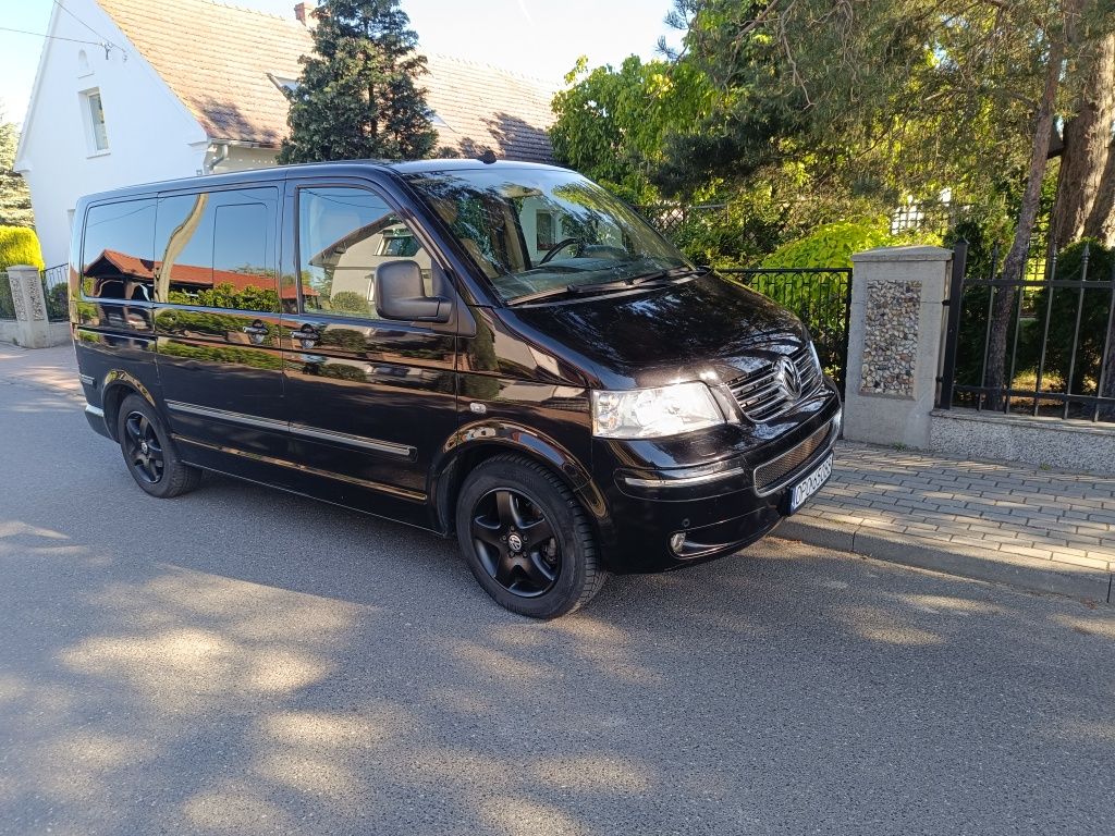 Volkswagen Multivan 2.5 TDI Bezwypadkowy