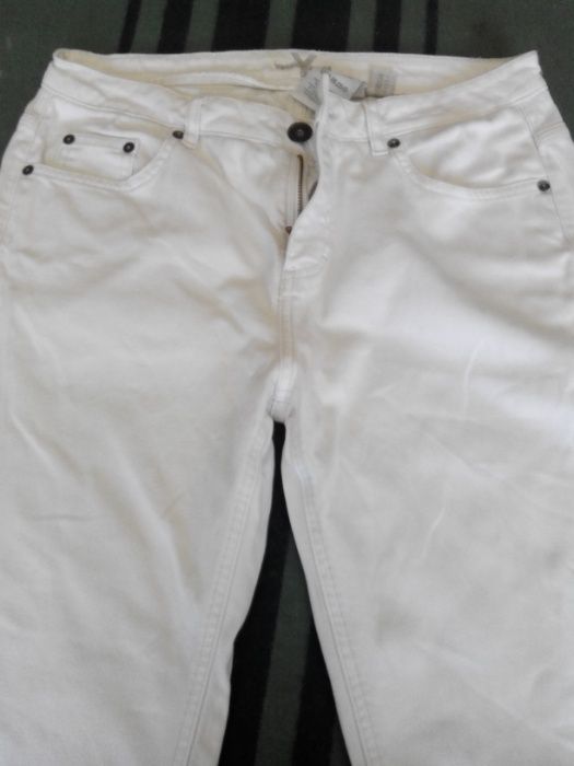 Женские Yessic Jeans джинсы белые