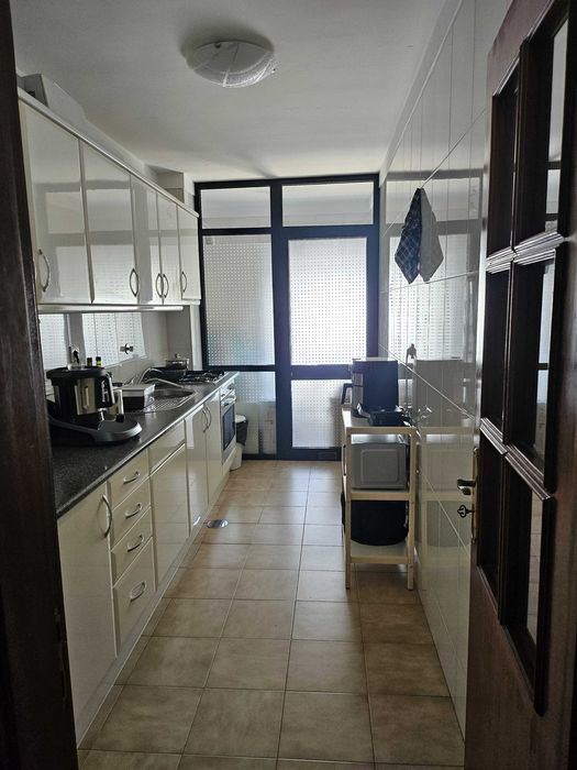 T1 c/garagem ao H. S. João