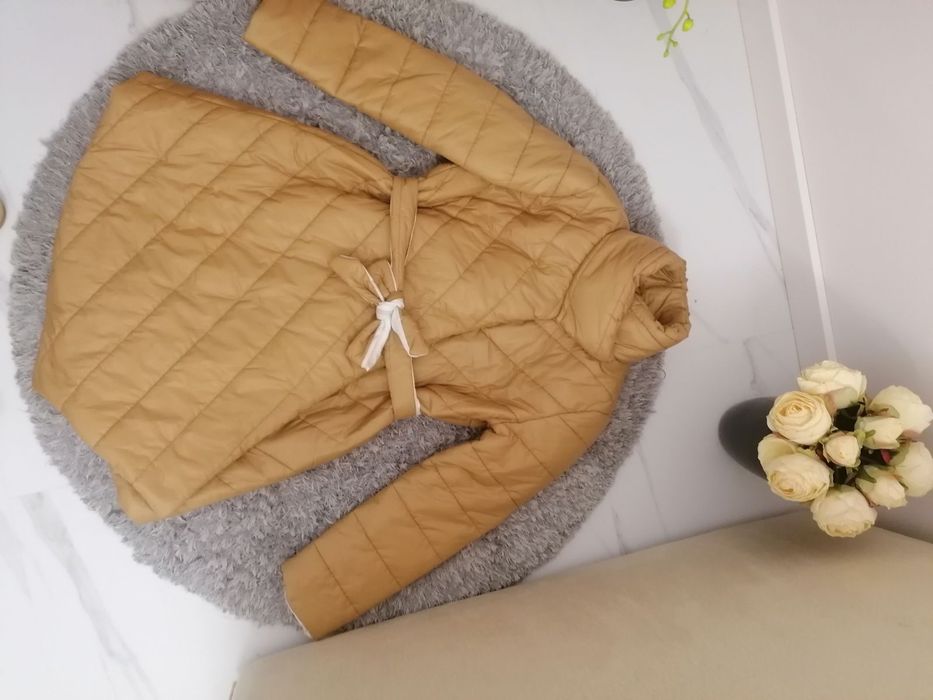 Sprzedam piękny płaszczyk wioseny