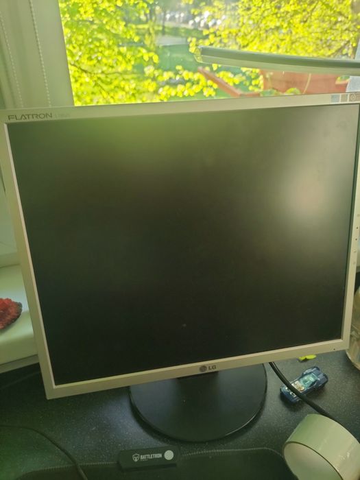 Monitor LG L1952S