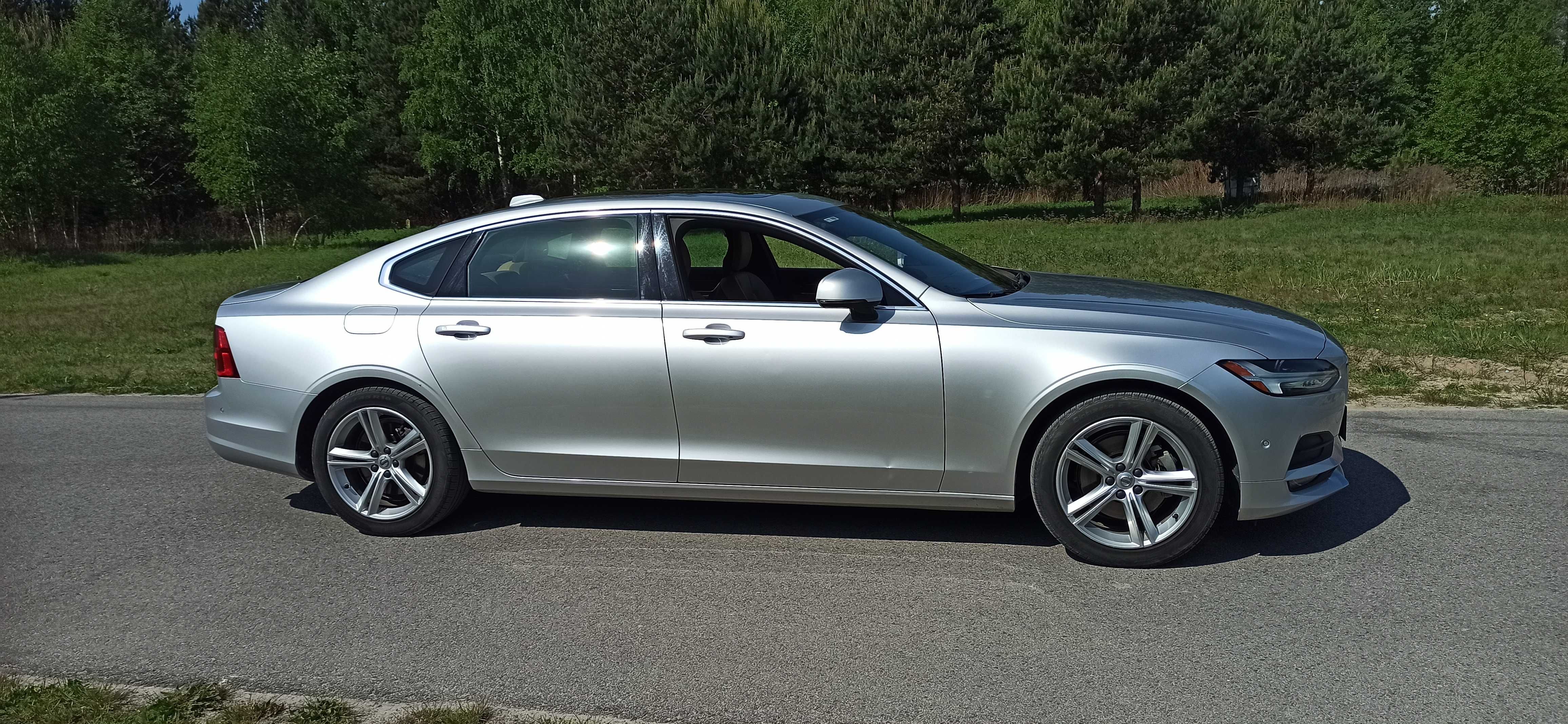 volvo s90 T5  momentum