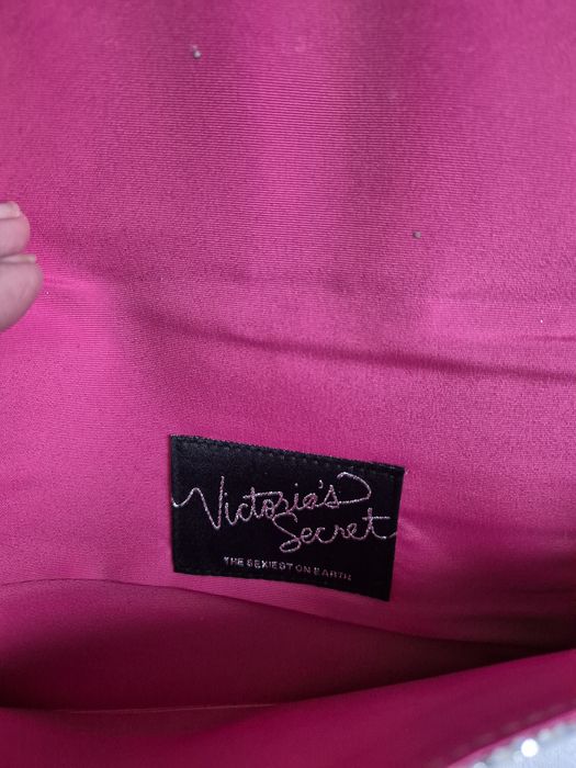 Poszetka Victoria Secret, srebrna nowa