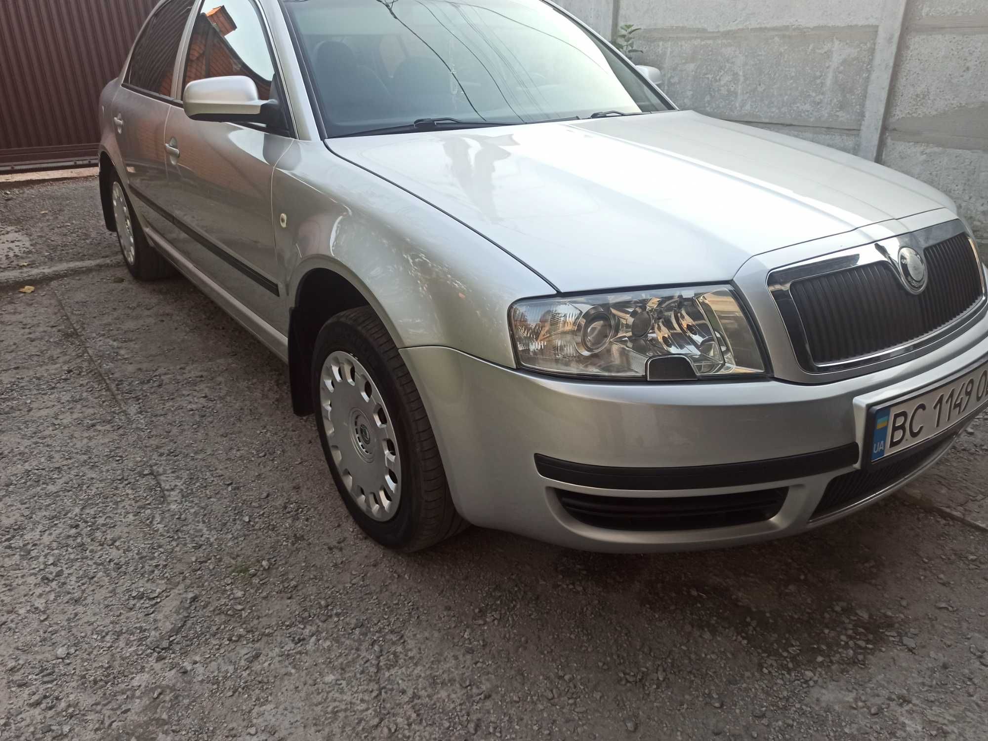 Skoda Superb 1 седан