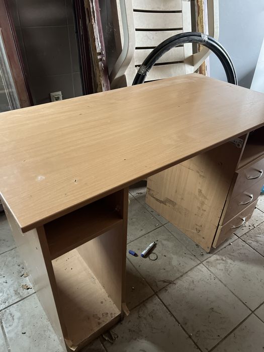 Стіл письмовий з тумбочками 1500 см