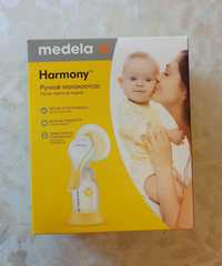 Механический молокотсос Medela Harmony Essentials Pack