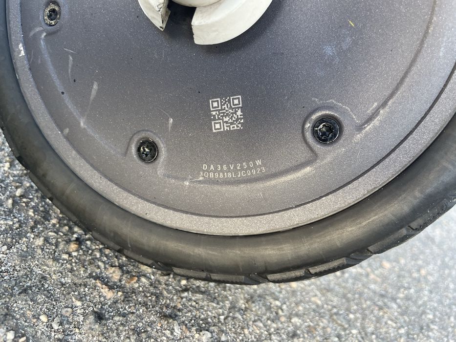 Єлектросамокат Mi M365 pro