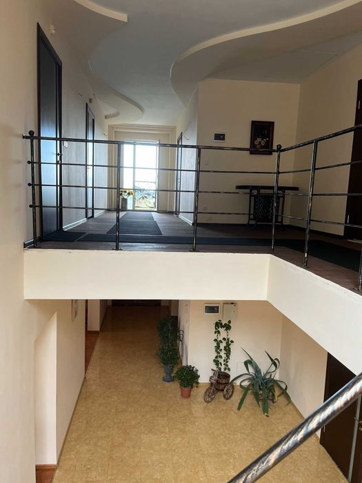 Будинок 440кв.м., 0.1га землі, м. Косів - 250,000$