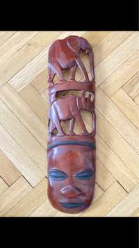Piękna drewniana rzeźba afrykańska