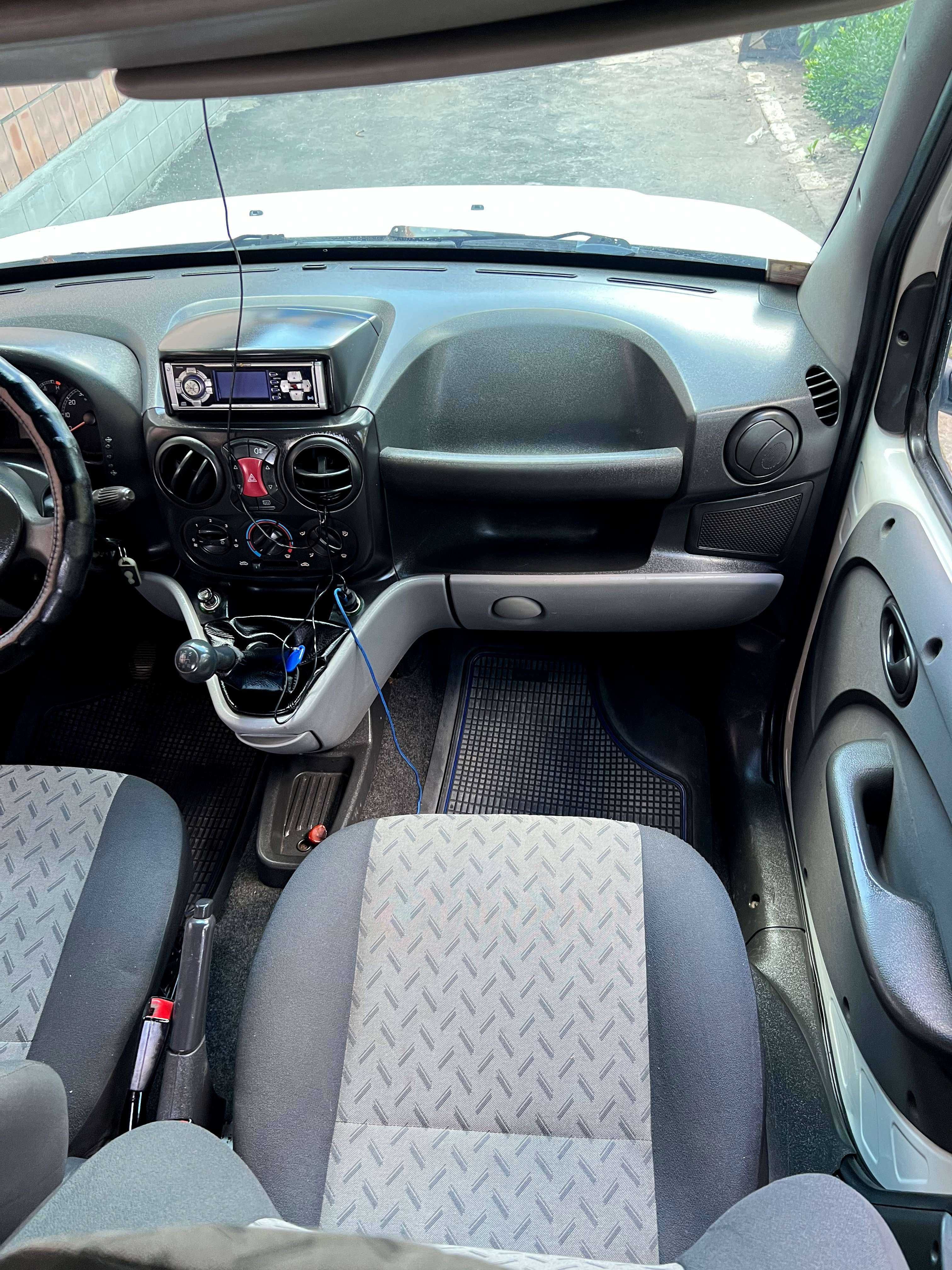 FIAT DOBLO 1.9 Multijet  | Maxi Base | 2010 рік | 7 місць |