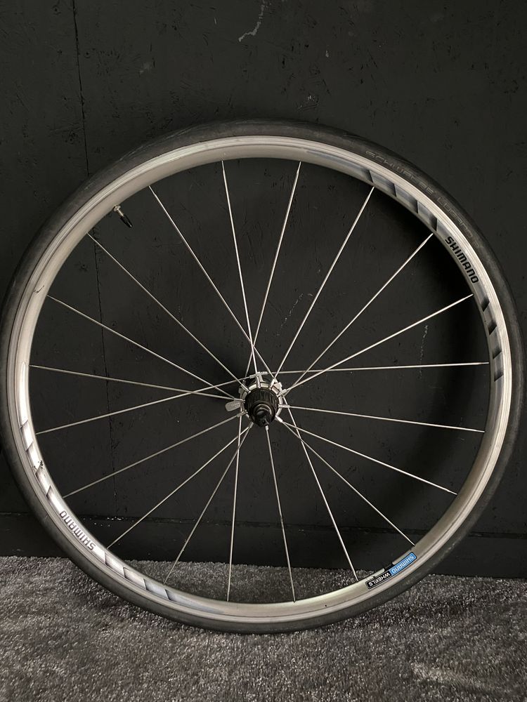 Kola Shimano WH-R550 700c Schwalbe Lugano szosa gravel