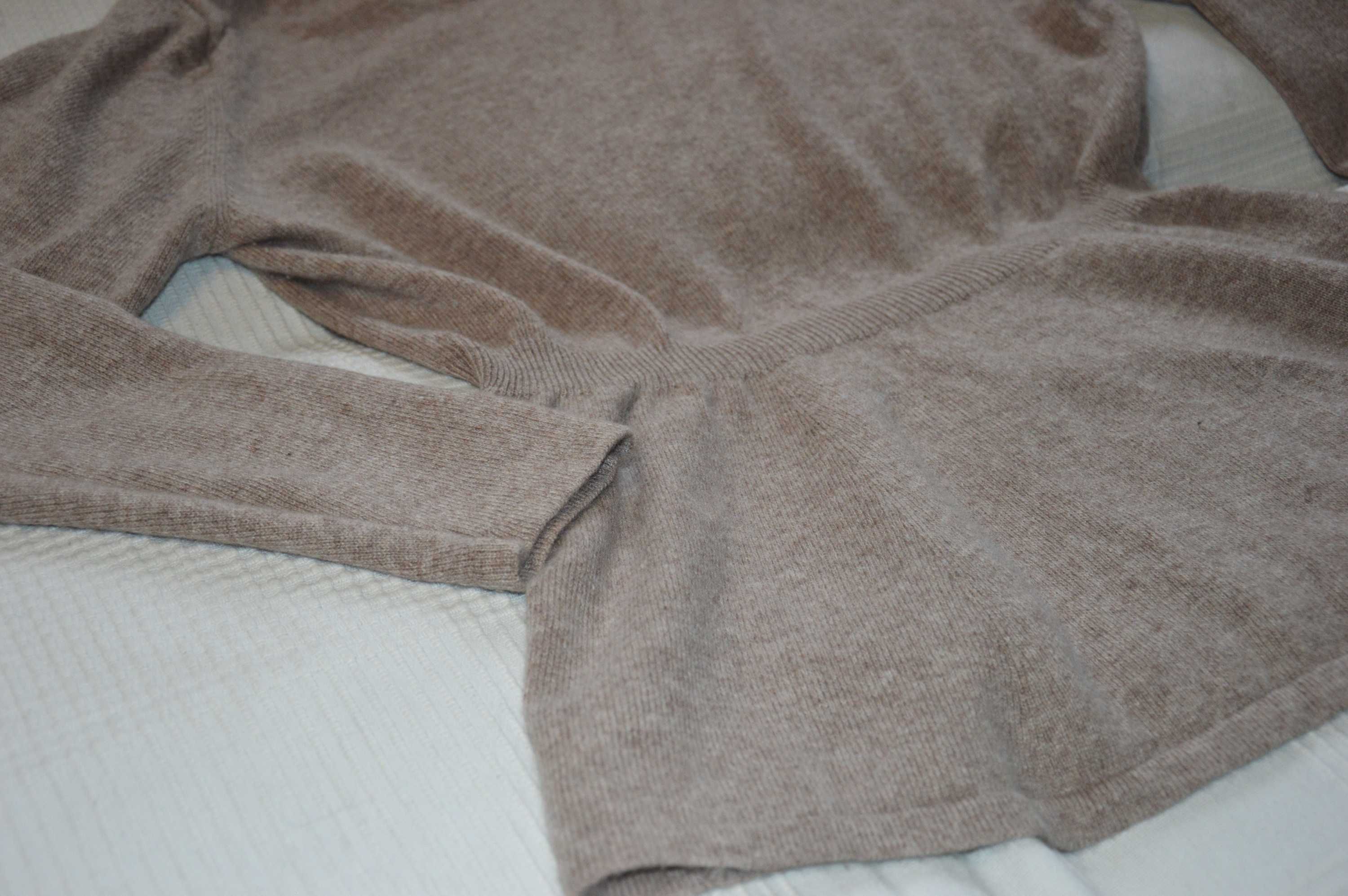 Kaszmirowy sweter z baskinką beżowy Delmod 100% Kashmire