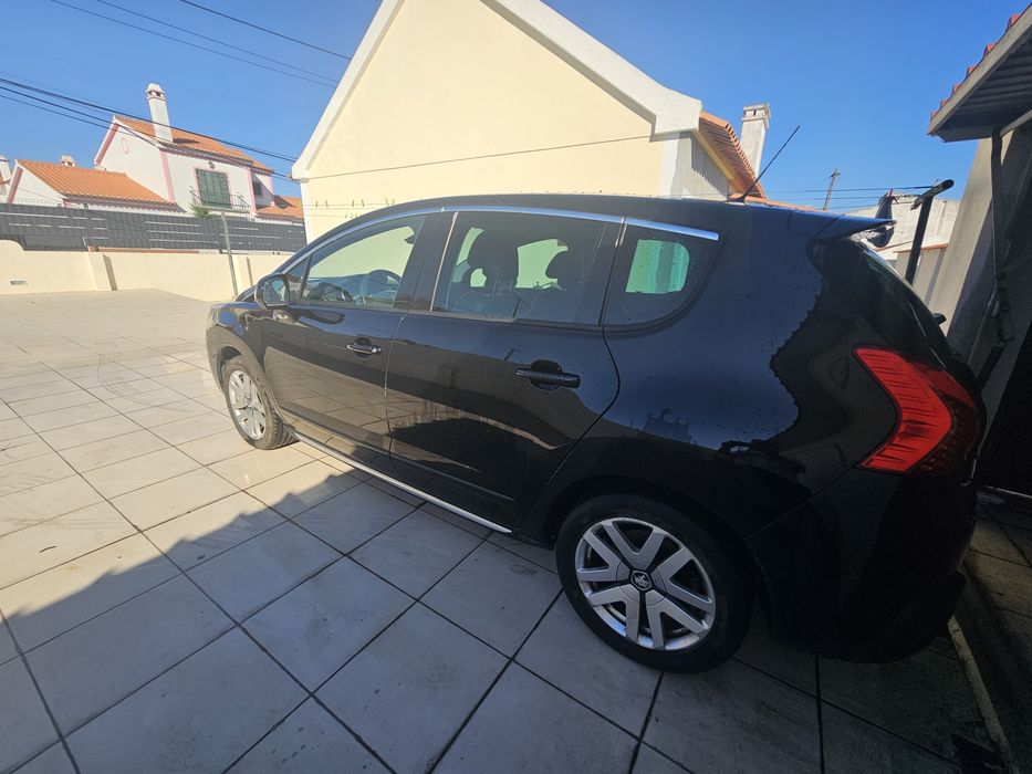 Pegueot 3008 Hybrid 200 Cv