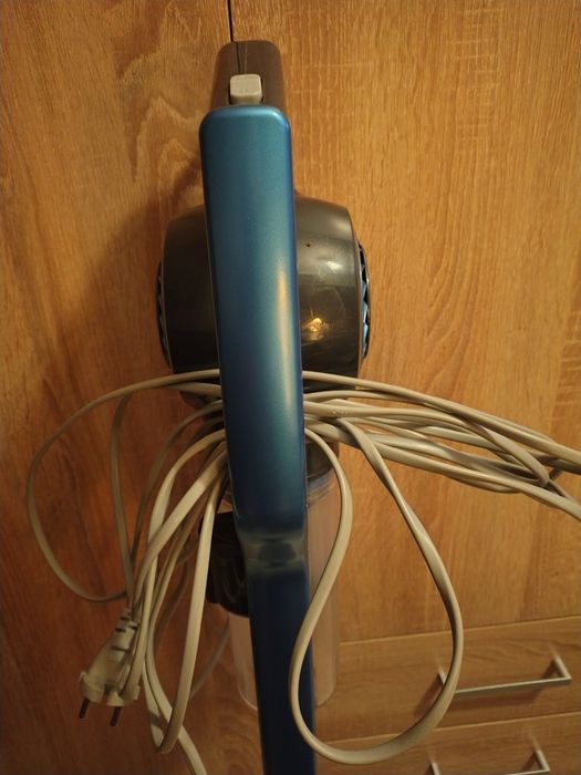 Odkurzacz pionowy przewodowy