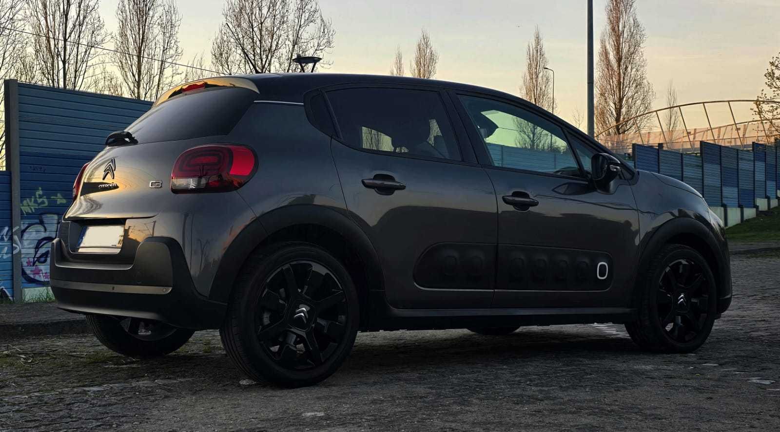 Citroen C3 1.2 PureTech Shine - Special Edition