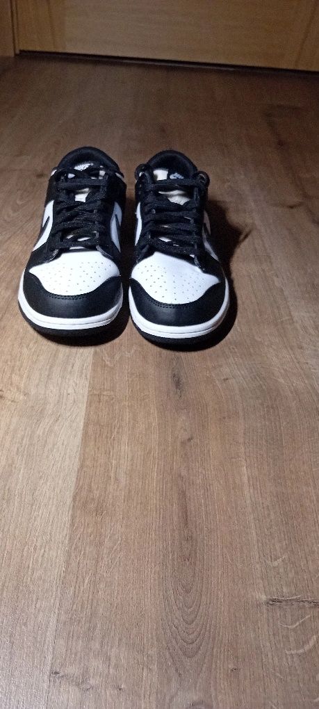 Nike Dunk Low Panda - Tamanho 40